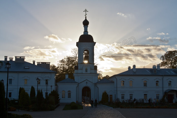 Glockenturm des St.-Euphrosyne-Klosters in Polotsk